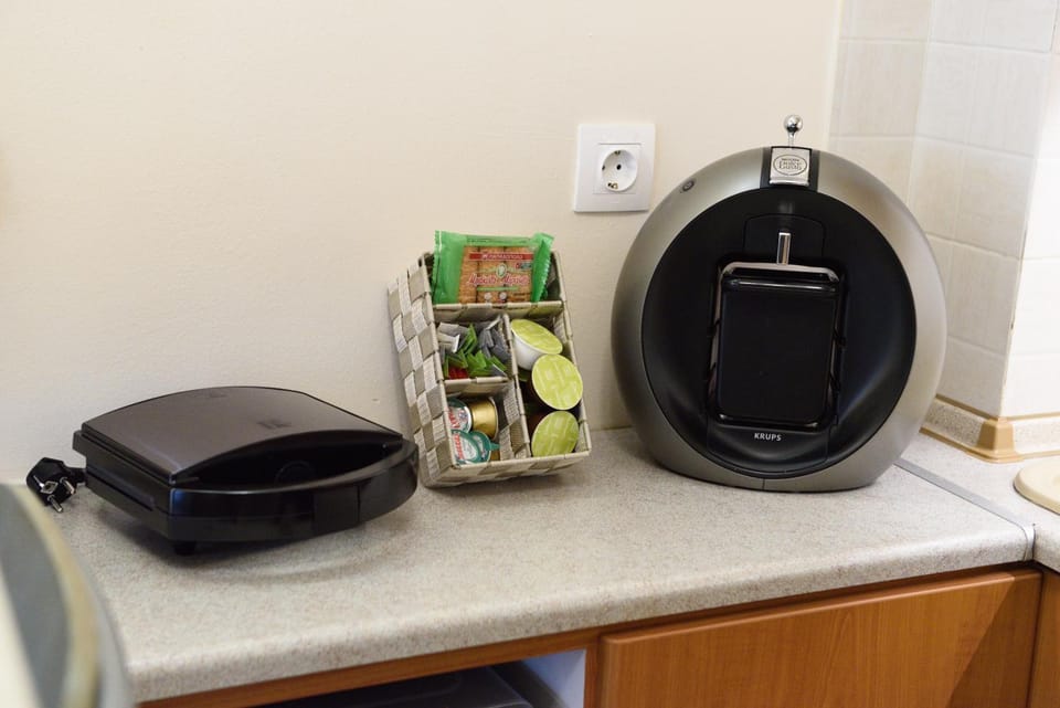 Coffee/tea facilities, Dining area, Area and facilities