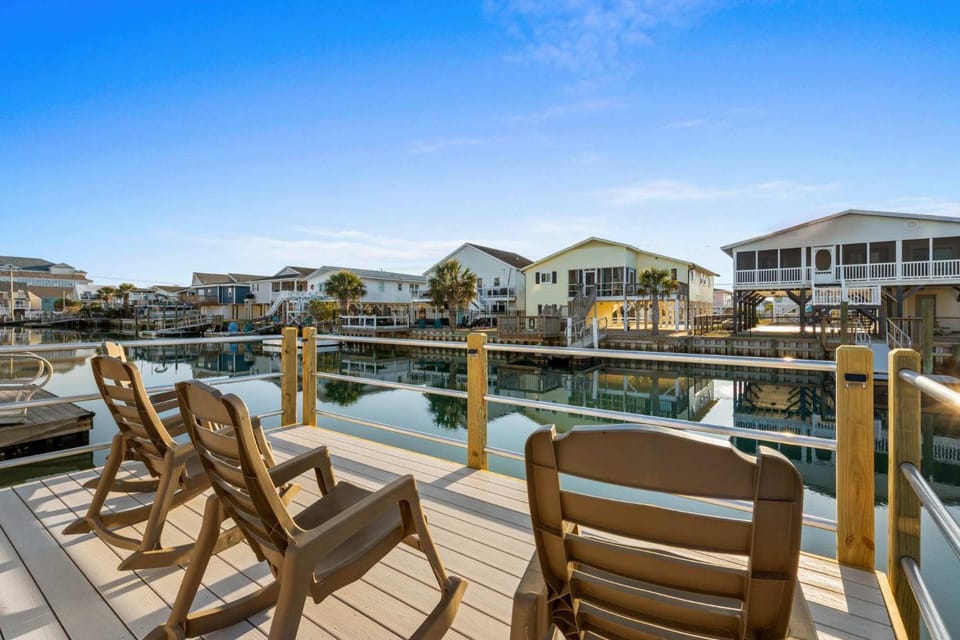 6 Bedroom Beach House - Marsh Views Anchors Away House in North Myrtle Beach