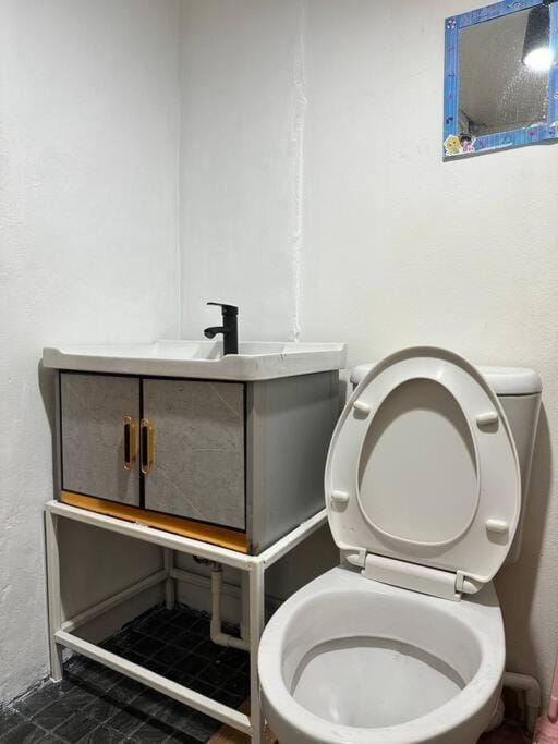 Chubby 5 Room 5 Apartment in Bangkok