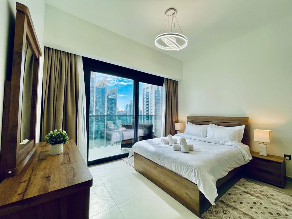 Majestic Act 2bedroom Boulevard view Apartment in Dubai