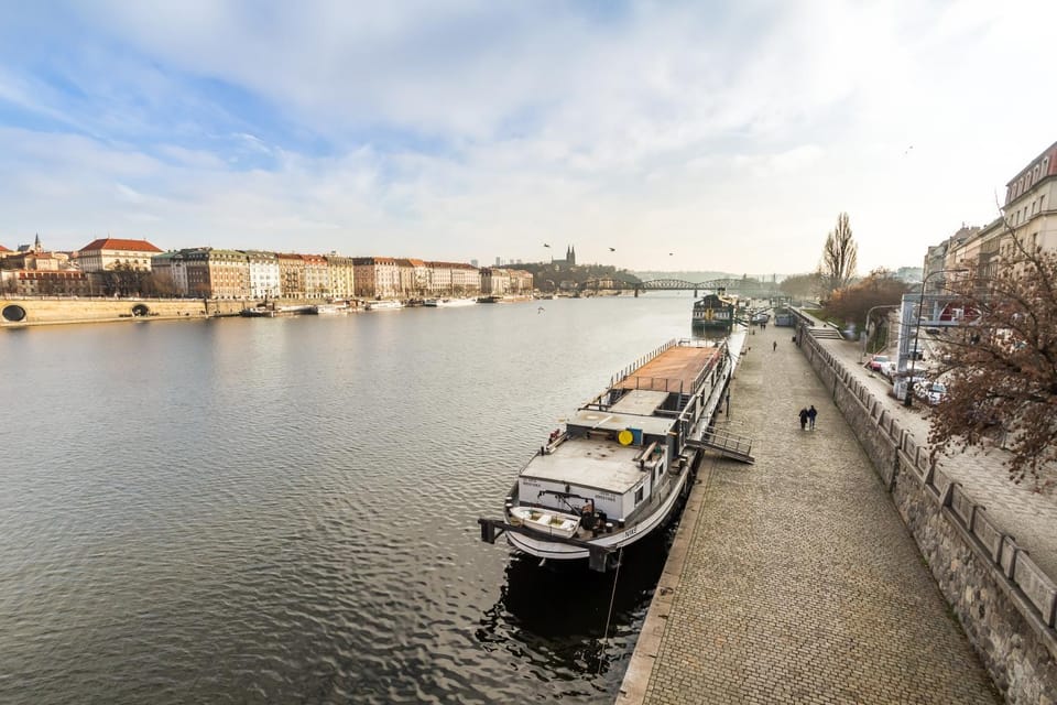 Day, Activities, City view, River view