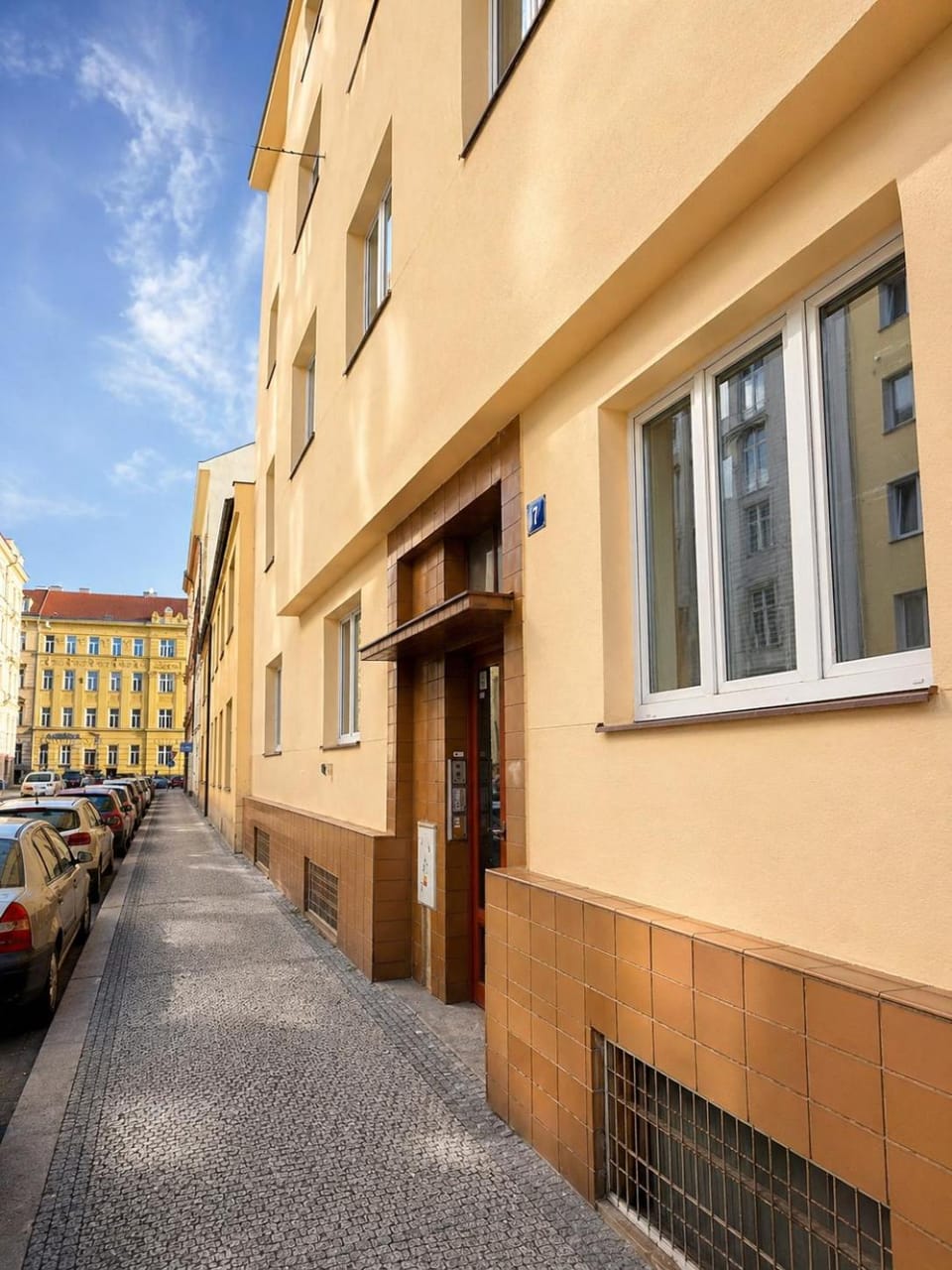 Property building, Facade/entrance