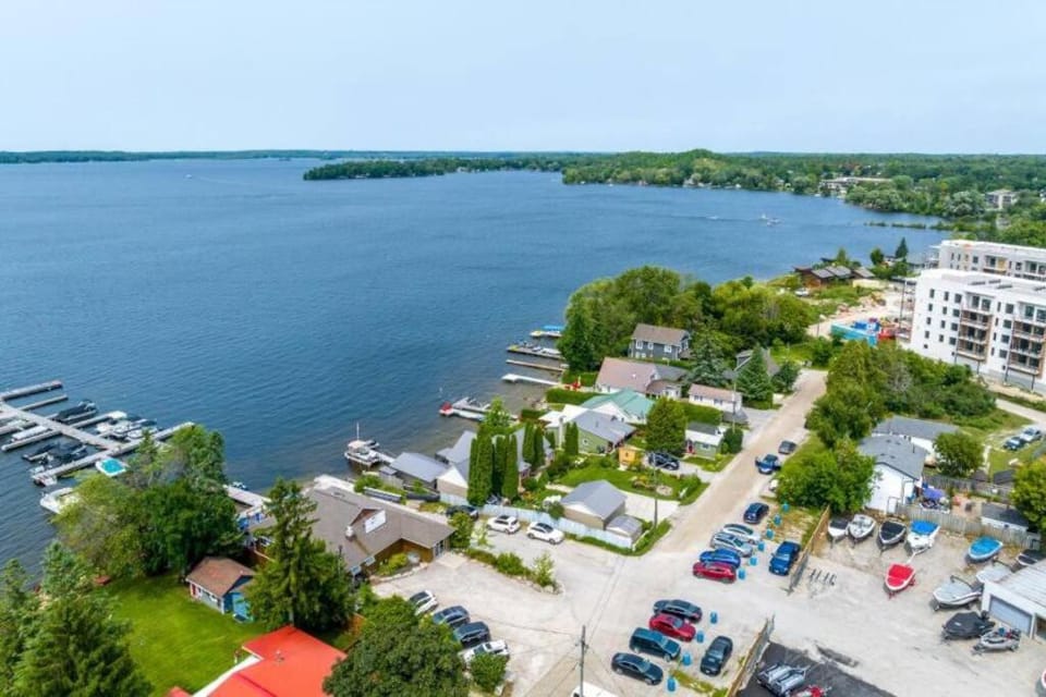 Lofted Kabin - Pavo House in Kawartha Lakes