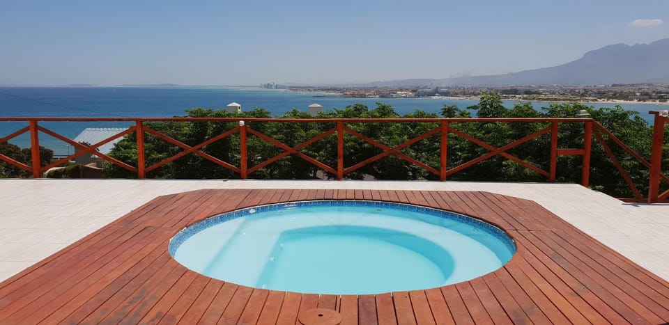 Balcony/Terrace, Mountain view, Sea view, Swimming pool