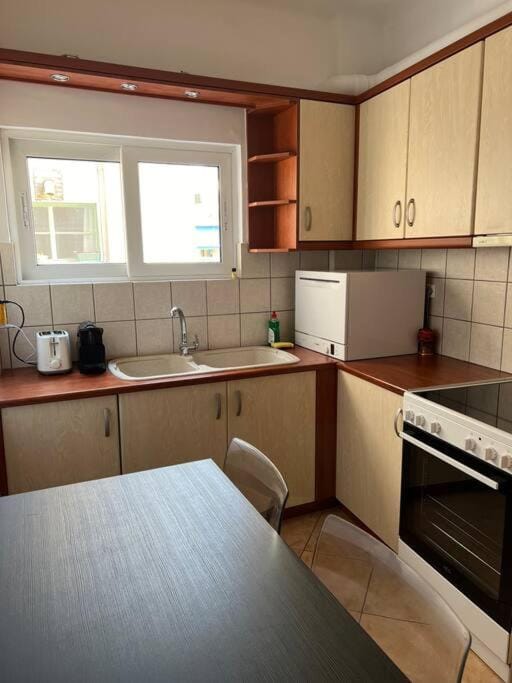 4th floor cosy apartment in Metaxourgeio Apartment in Athens