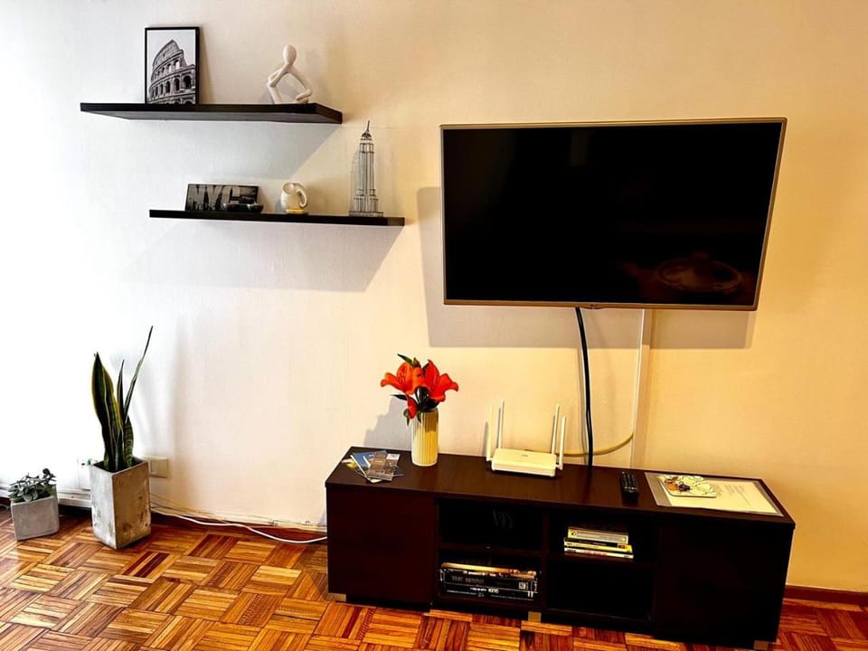 Communal lounge/ TV room, TV and multimedia, Evening entertainment