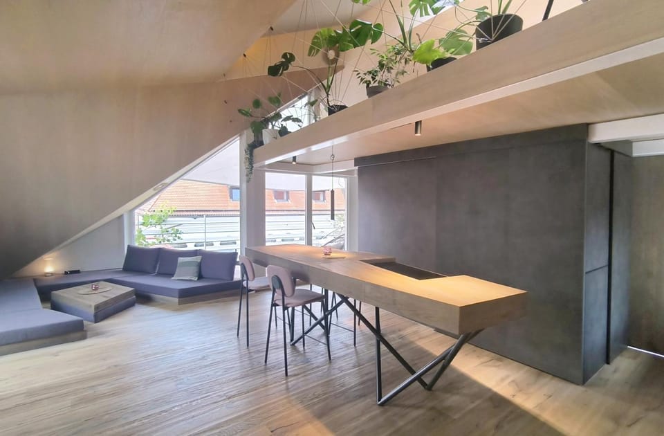 Living room, Photo of the whole room, Dining area