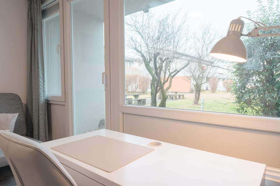 Restaurant/places to eat, Bed, BBQ facilities, TV and multimedia, View (from property/room), Balcony/Terrace, Seating area, Pets, Garden view, Supermarket/grocery shop, Shopping Area, ATM, flat iron, hair dryier, heating, internet, microwave, pet friendly, towels