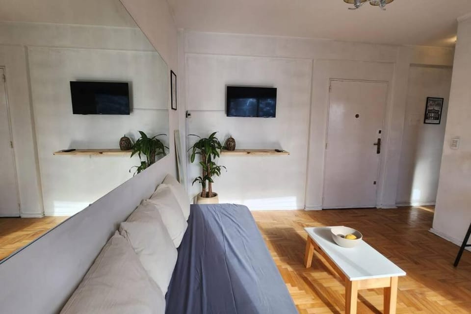 Excelente Departamento Palermo con Balcon Terraza Soler 4488 Apartment in Buenos Aires
