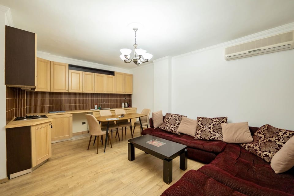 Kitchen or kitchenette, Living room, air conditioner