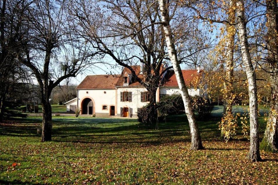Le Moulin de Bougnon House in Bourgogne-Franche-Comté