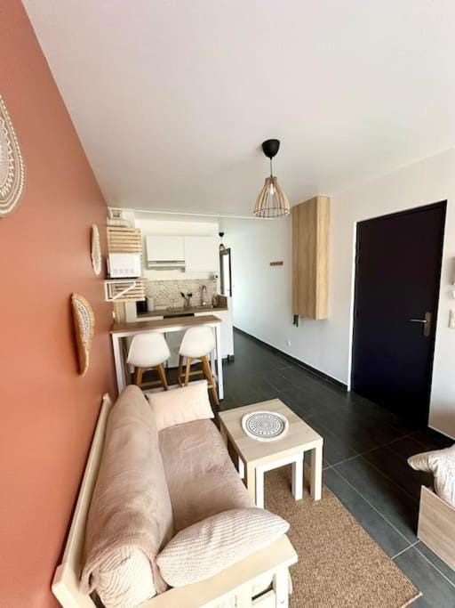 Studio chaleureux centre-ville Apartment in Île-de-France