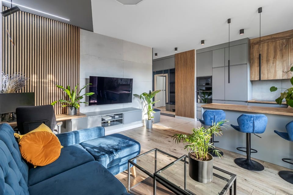 Modern apartment with spacious backyard by Matt Apartment in Warsaw