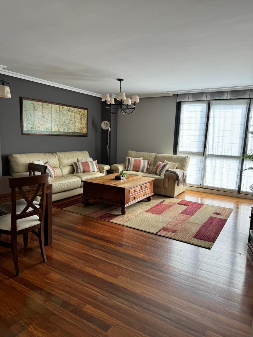 Living room, Photo of the whole room, Seating area, Dining area, Bedroom