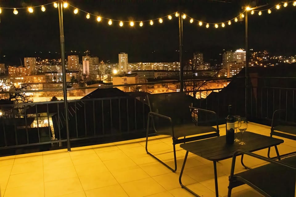 Night, View (from property/room), Balcony/Terrace, Seating area, City view