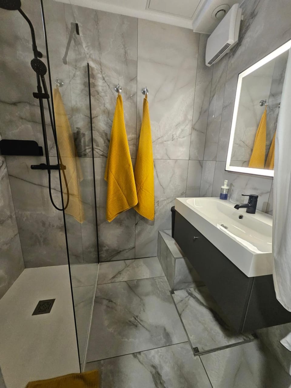 le salon de la via rhôna Apartment in Auvergne-Rhône-Alpes