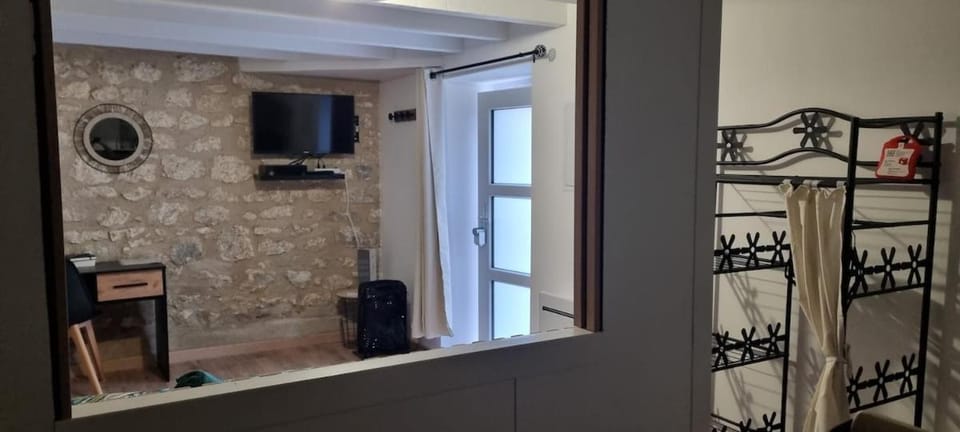Cosy Bellamy Apartment in Angoulême