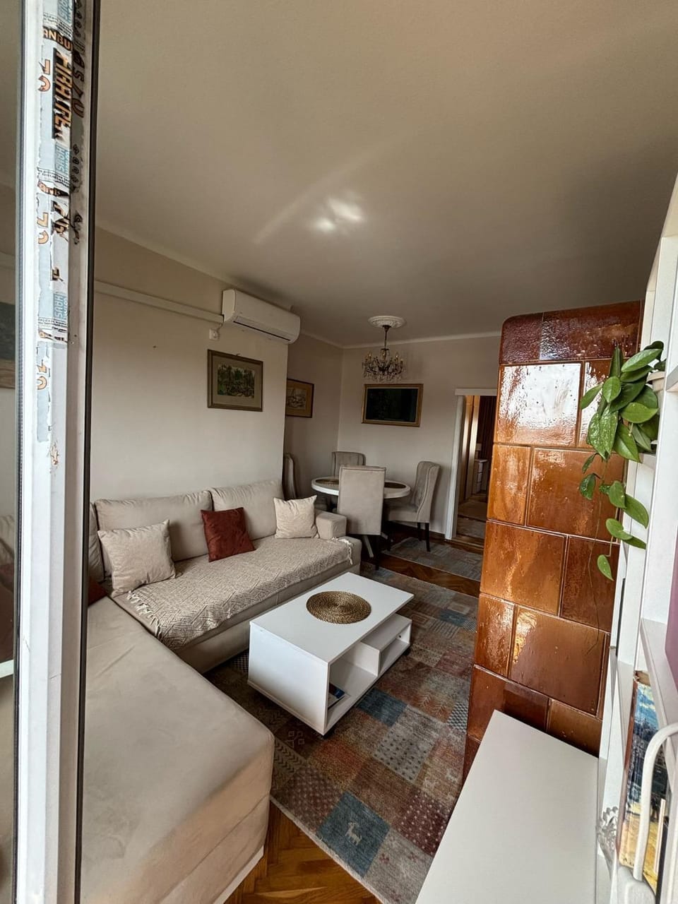 Bed, TV and multimedia, Living room, Photo of the whole room, Seating area