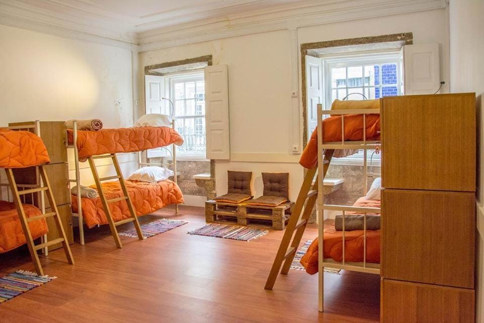 bunk bed