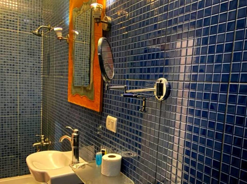 Toilet, Bathroom