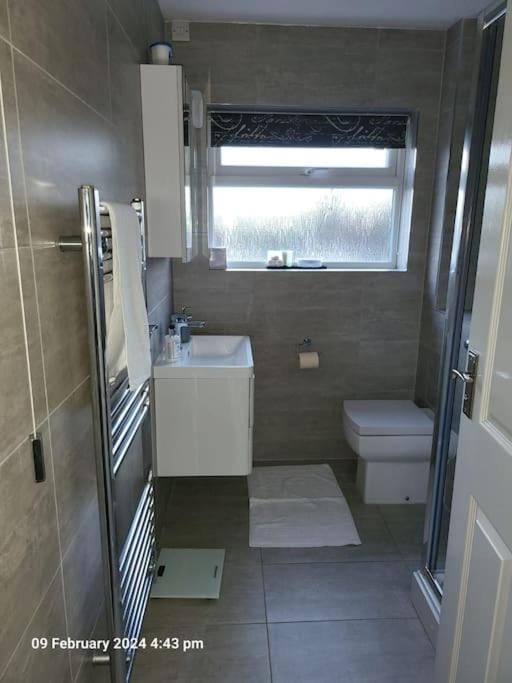 Toilet, Bathroom, towels, dryer