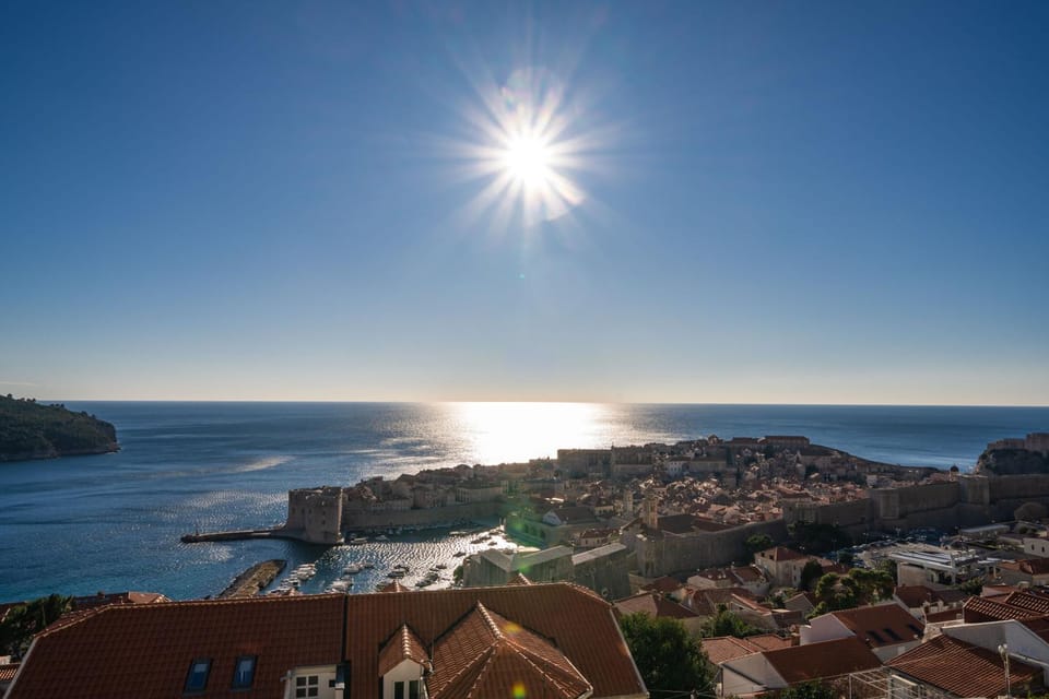 City view, Sea view