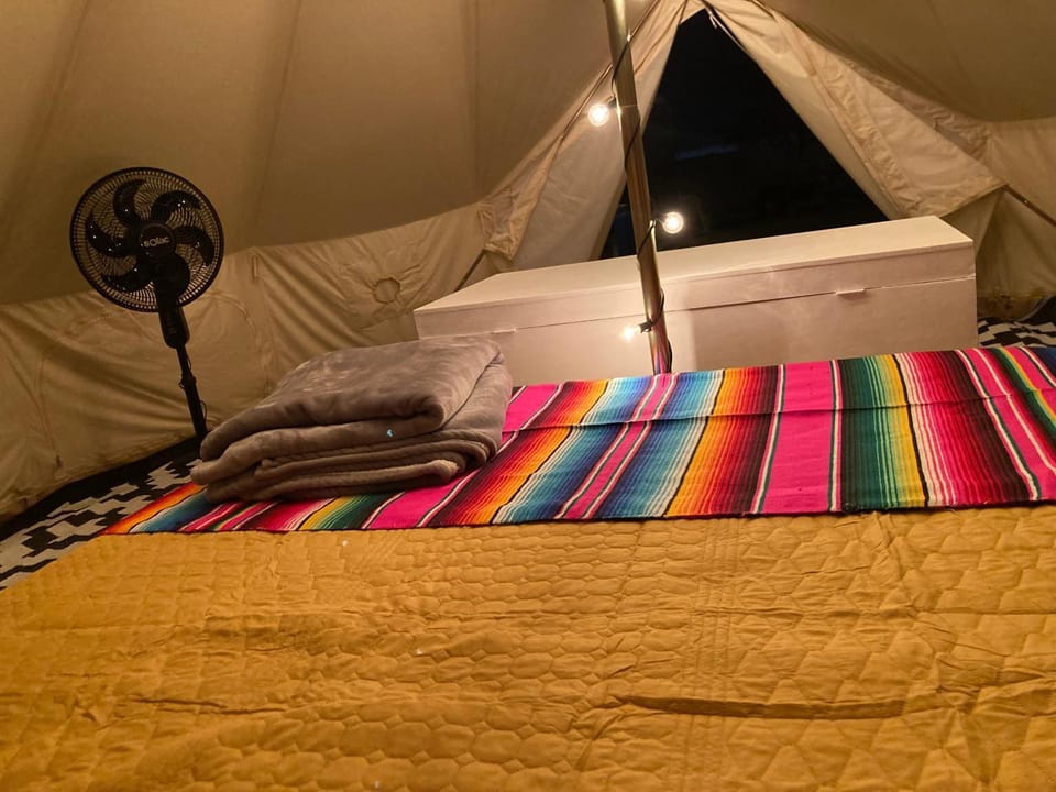 Glamping 3 Idiomas Luxury tent in Baja California Sur