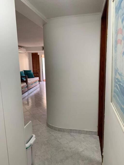 Hermoso apartamento con balcón cerca a la mejor playa Apartment in San Andres