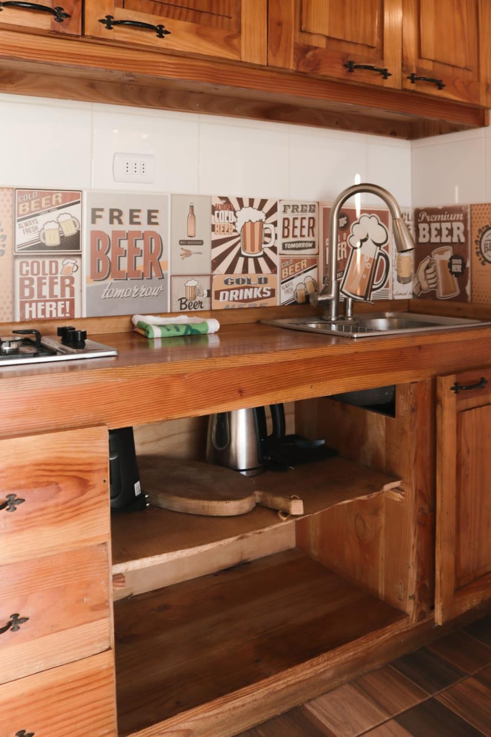 Kitchen or kitchenette