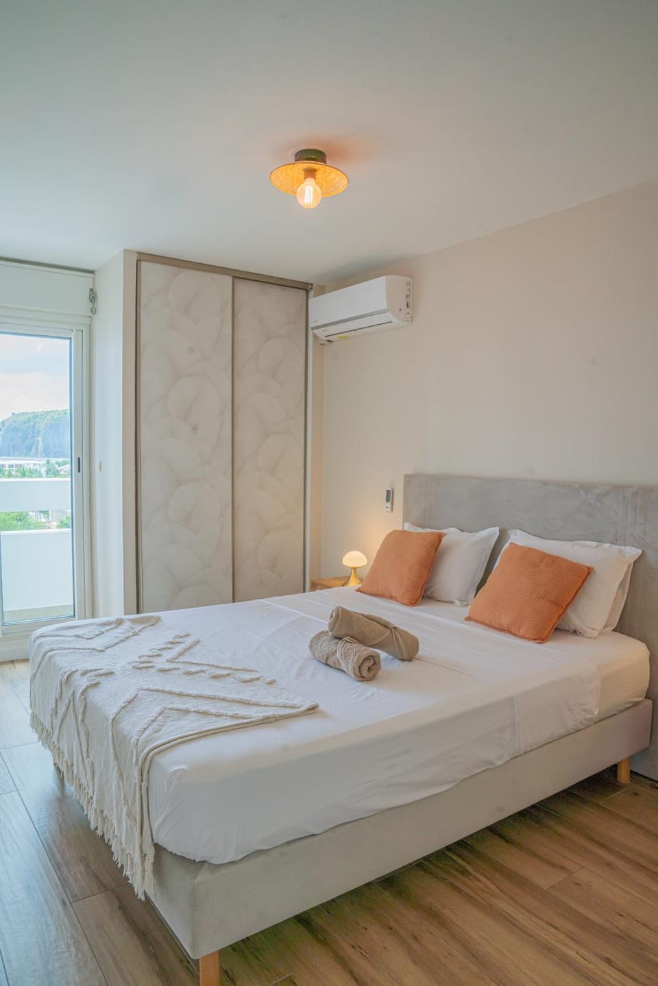 Bed, Photo of the whole room, Bedroom, towels, wardrobe, air conditioner