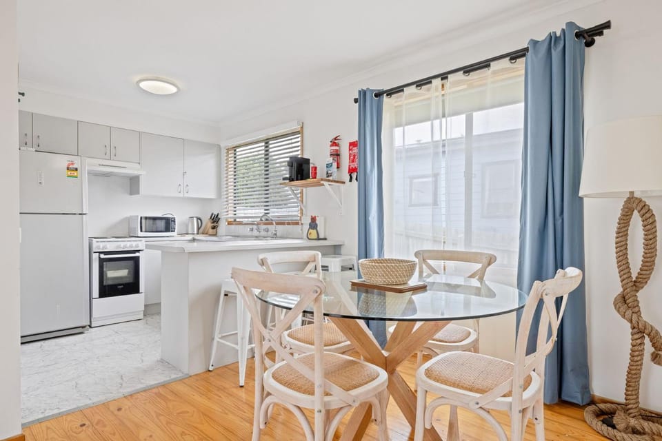 Old Sea Dog's Retreat House in Melbourne