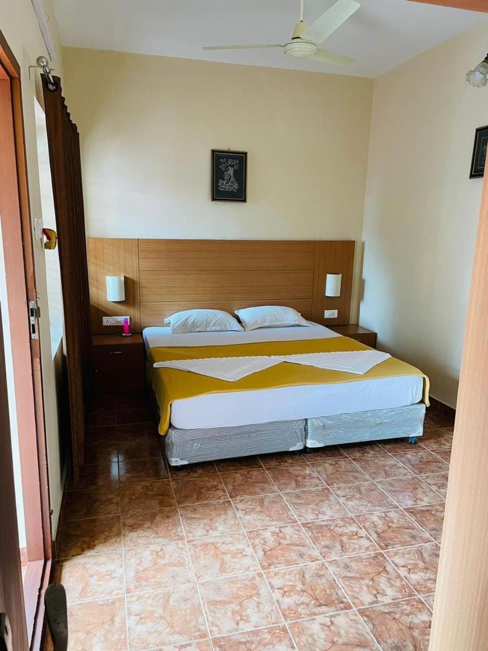 Shiny spices Homes Bed and Breakfast in Kerala
