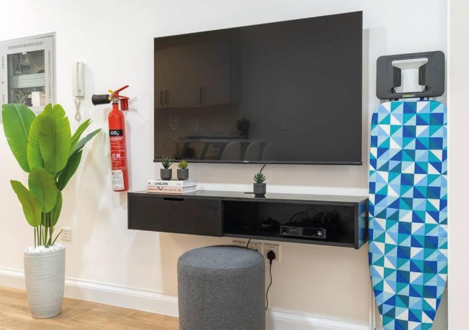 TV and multimedia, Kitchen or kitchenette