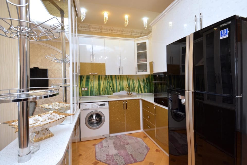 Kitchen or kitchenette, oven, pet friendly, stove, washing machine, kitchen
