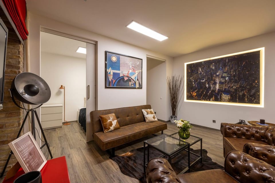 TV and multimedia, Living room, Seating area