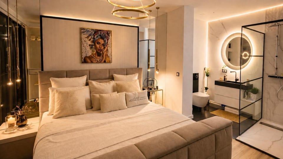 Dolce Waves Luxe Petit Déjeuner Jacuzzi Design et Vue Mer Apartment in Praia