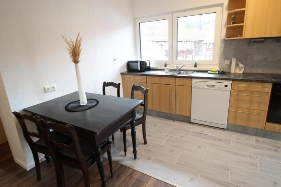 NEU! FeWo Marburg 2 mit Balkon Apartment in Hesse