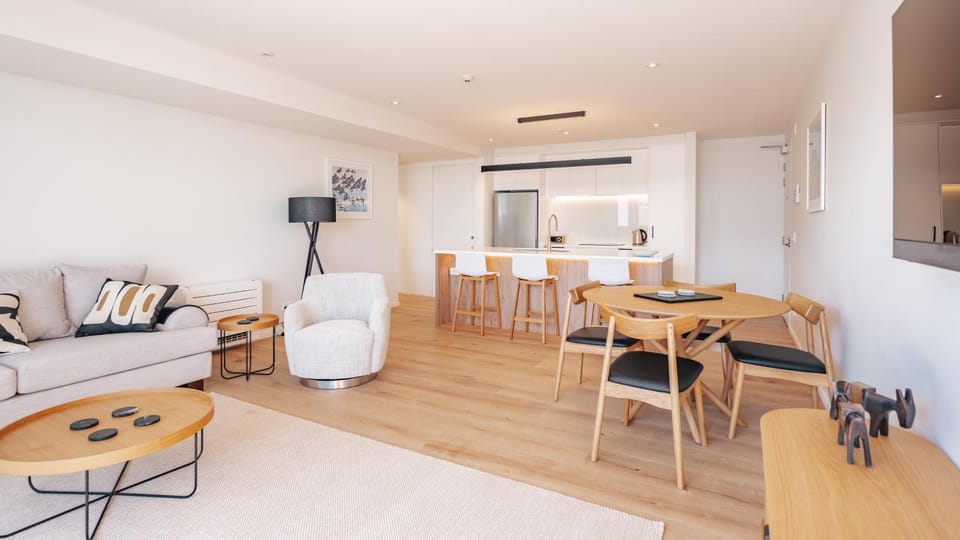 Kitchen or kitchenette, Living room, Dining area