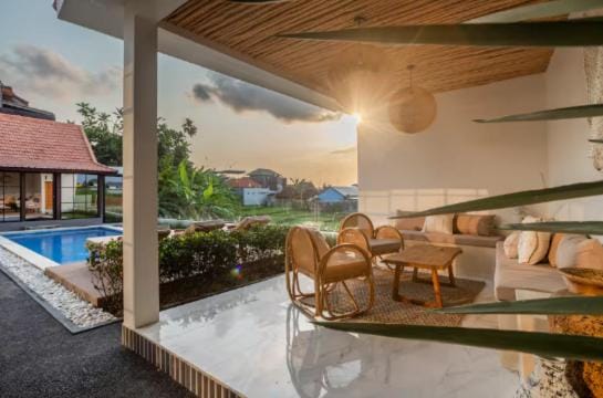 Emy Kerobokan Apartment in North Kuta