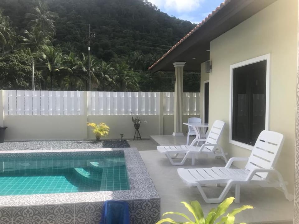 pool villa 2 bedrooms by orchids pool villas House in Sala Dan