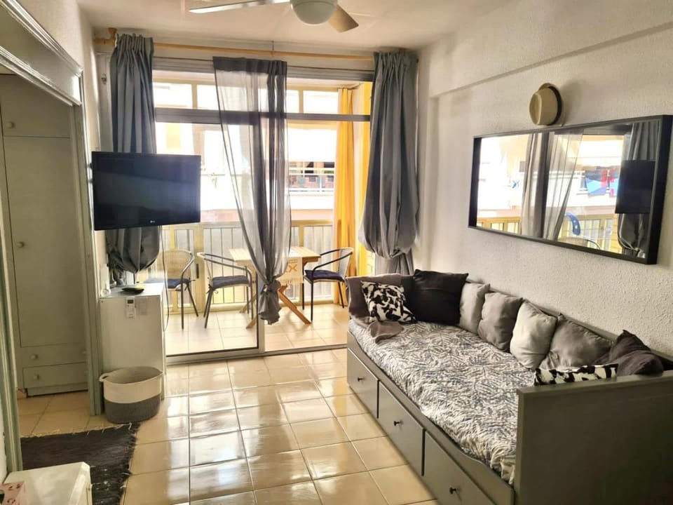 APARTBEACH ADRIATICO 111 CLIMATIZADO y VISTAS PLAYA Apartment in La Pineda