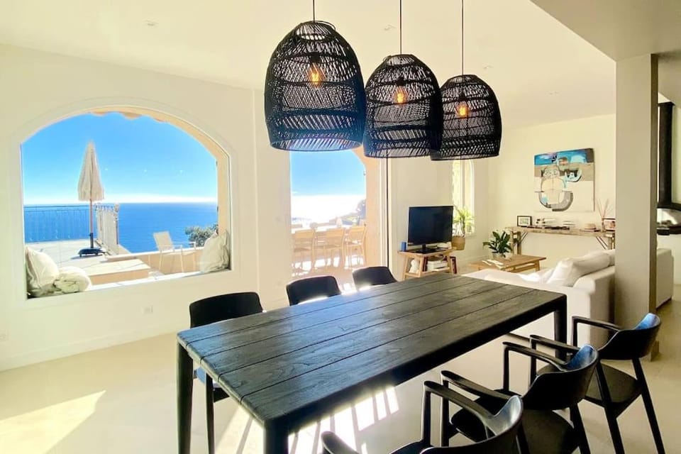 maison vue mer panoramique et jacuzzi Villa in Mandelieu-La Napoule