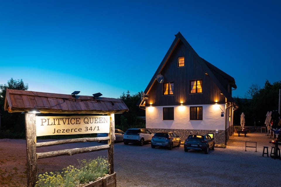 Property building, Night