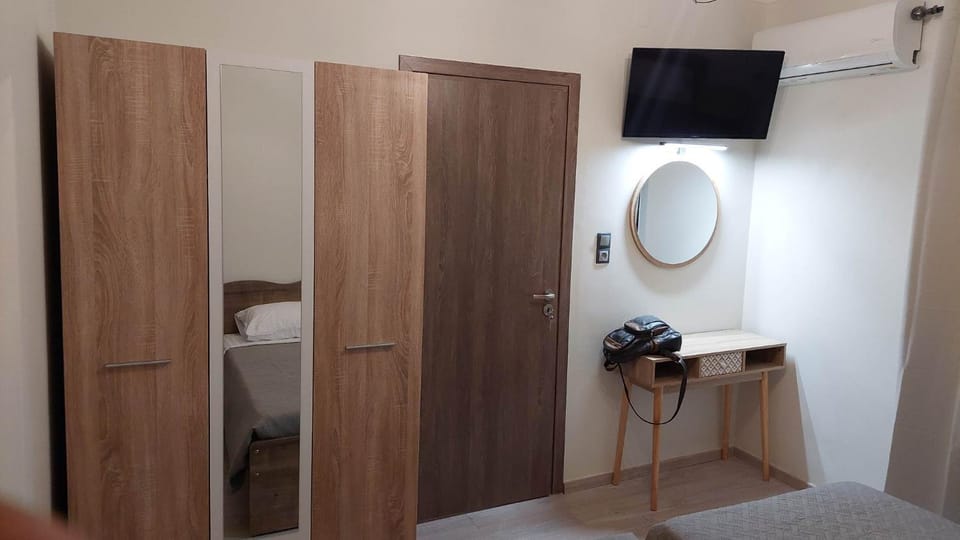 TV and multimedia, Bedroom, wardrobe