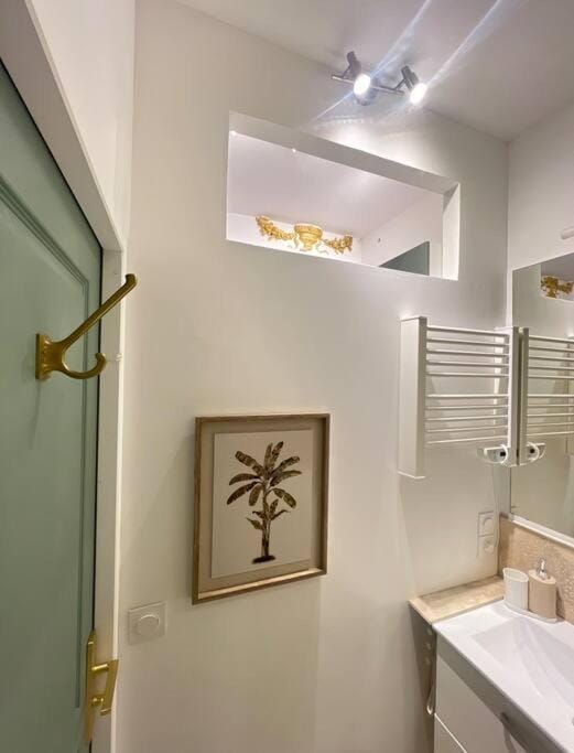 Appart 1 chambre intra-muros avec JARDIN Apartment in Avignon