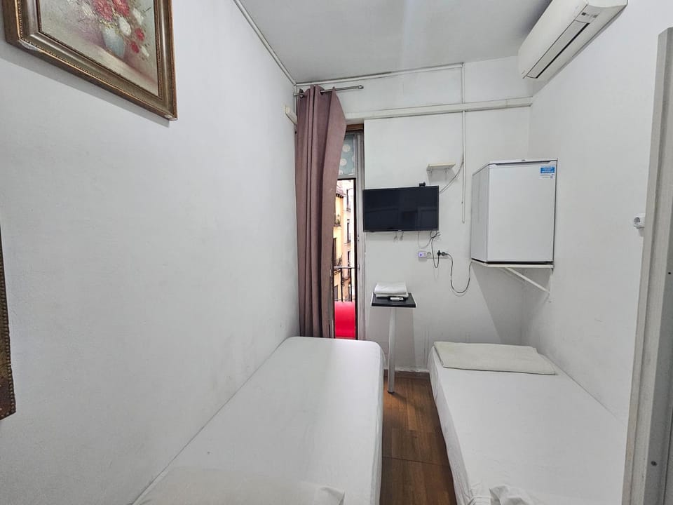 Pensión DANIEL Bed and Breakfast in Centro