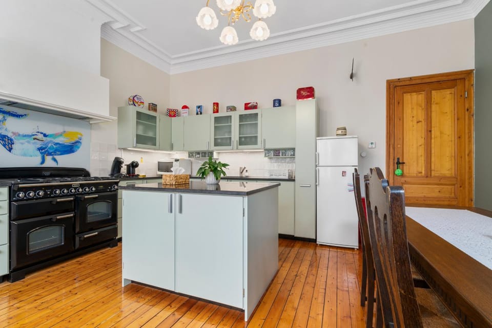Coffee/tea facilities, Kitchen or kitchenette, pet friendly, kitchen