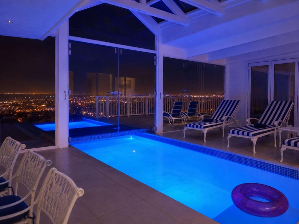 View (from property/room), Pool view, Sea view, Swimming pool, sunbed