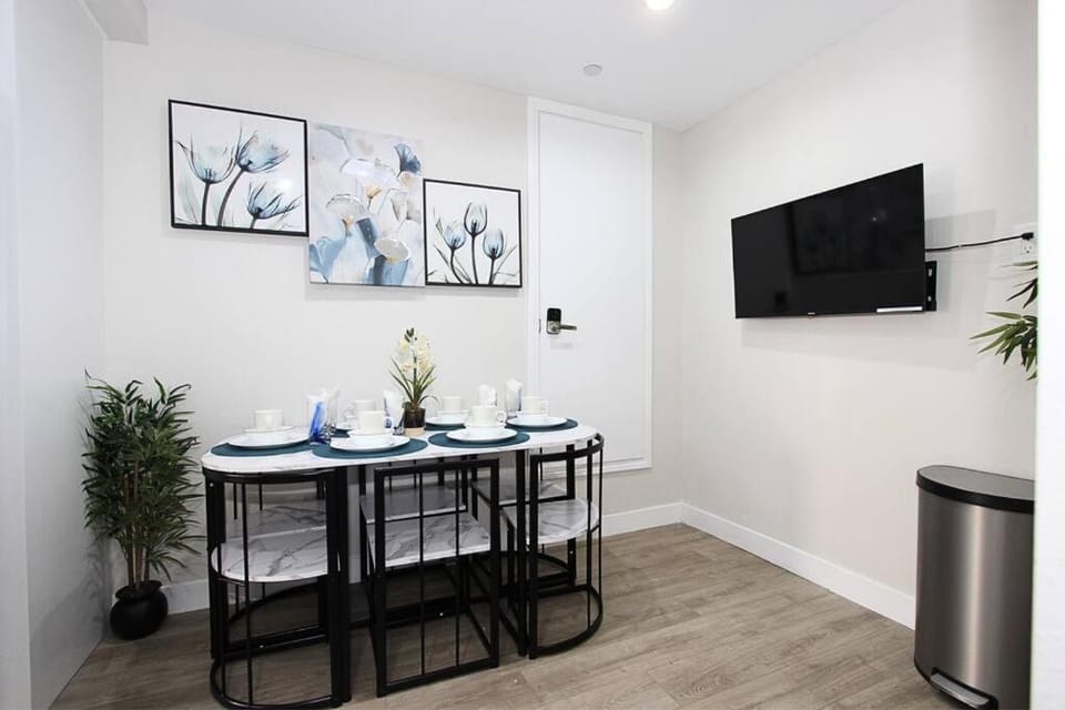 NEW! 2-Bedroom Fontana Guest House close to Kaiser Permanente House in Rialto