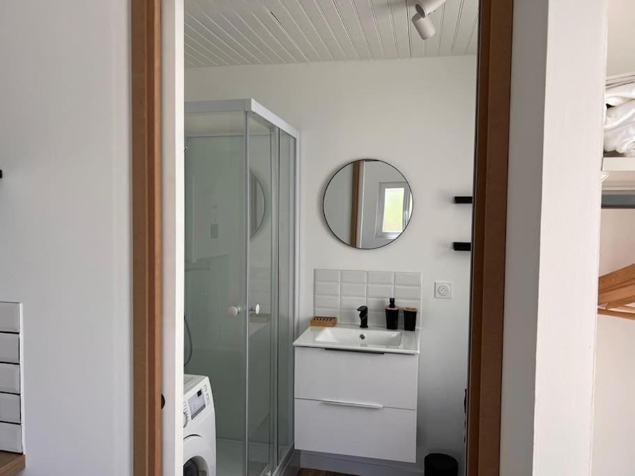 La Petite Grange - 5 mn gare SNCF - Wifi & Netflix Apartment in Nouvelle-Aquitaine